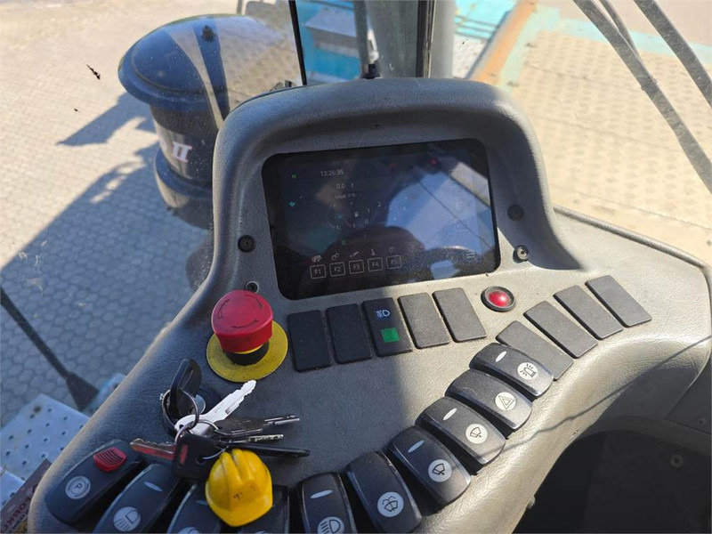 KONECRANES SMV 4535 TB5 - Reach stacker: das Bild 2 KONECRANES SMV 4535 TB5 - Reach stacker: das Bild 2