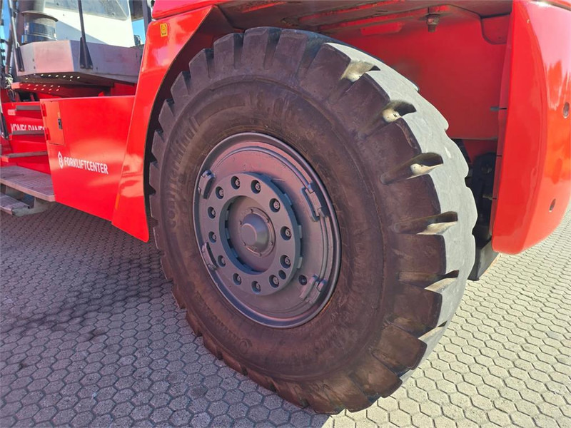 Reach stacker KONECRANES SMV 4535 TB5: das Bild 12