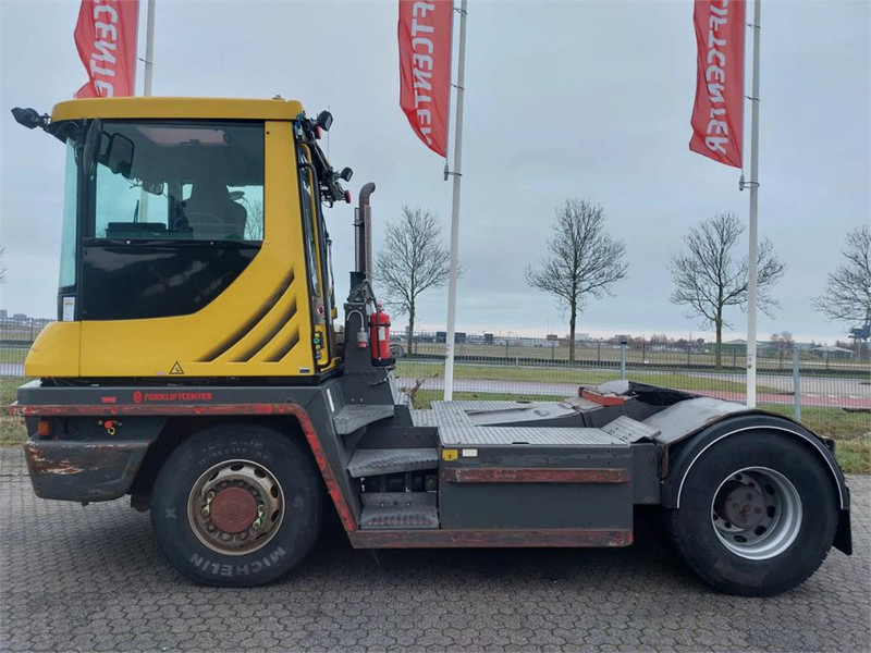 Terberg RT323 4x4 - Terminaltraktor: das Bild 4 Terberg RT323 4x4 - Terminaltraktor: das Bild 4