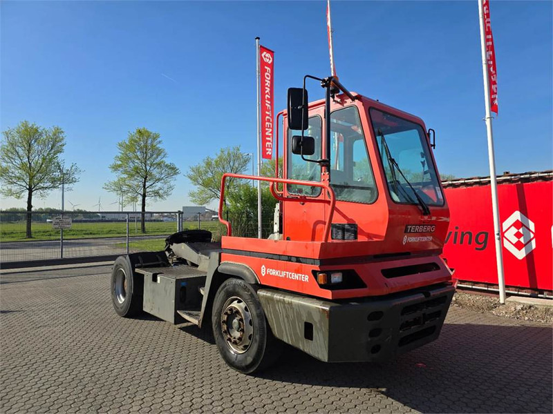Terberg YT182 - Terminaltraktor: das Bild 1 Terberg YT182 - Terminaltraktor: das Bild 1