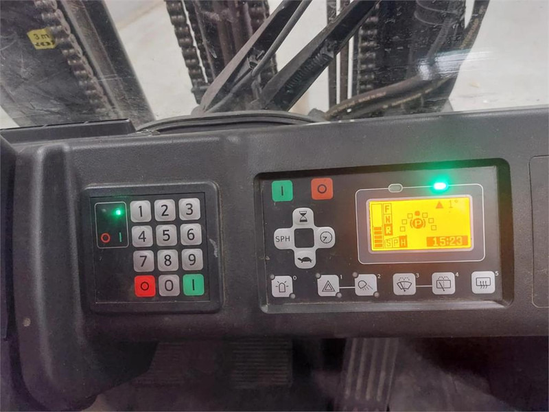 Elektrostapler Toyota 8FBMKT25: das Bild 14 Elektrostapler Toyota 8FBMKT25: das Bild 14