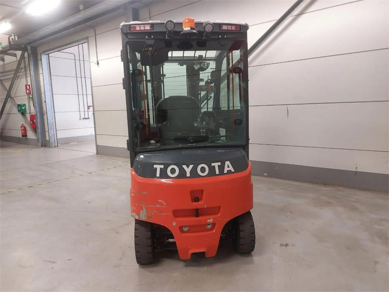 Elektrostapler Toyota 8FBMKT25: das Bild 7 Elektrostapler Toyota 8FBMKT25: das Bild 7