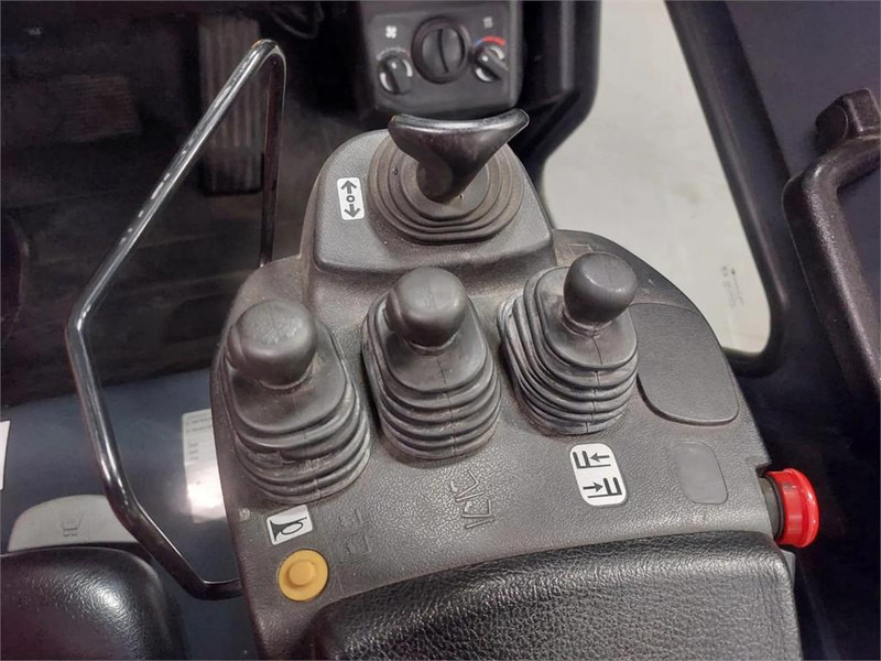 Elektrostapler Toyota 8FBMKT25: das Bild 12 Elektrostapler Toyota 8FBMKT25: das Bild 12