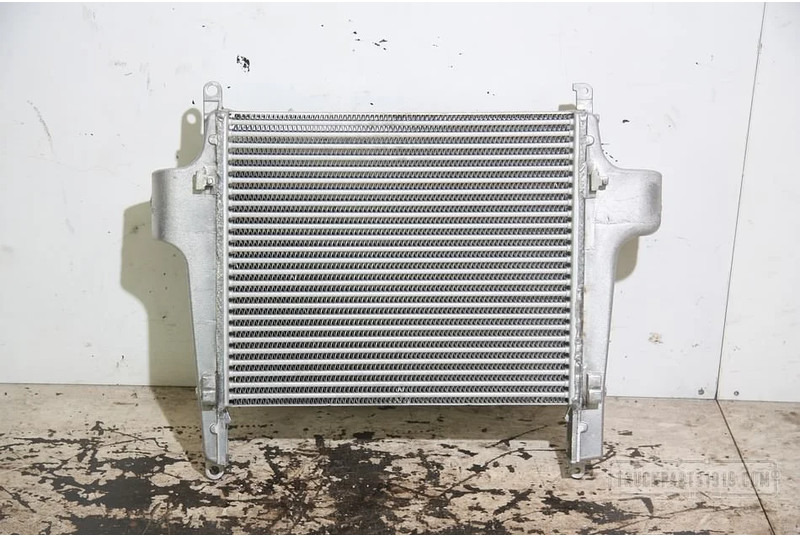 DAF LF Cooling System Intercooler DAF LF - Kühler für LKW: das Bild 2 DAF LF Cooling System Intercooler DAF LF - Kühler für LKW: das Bild 2