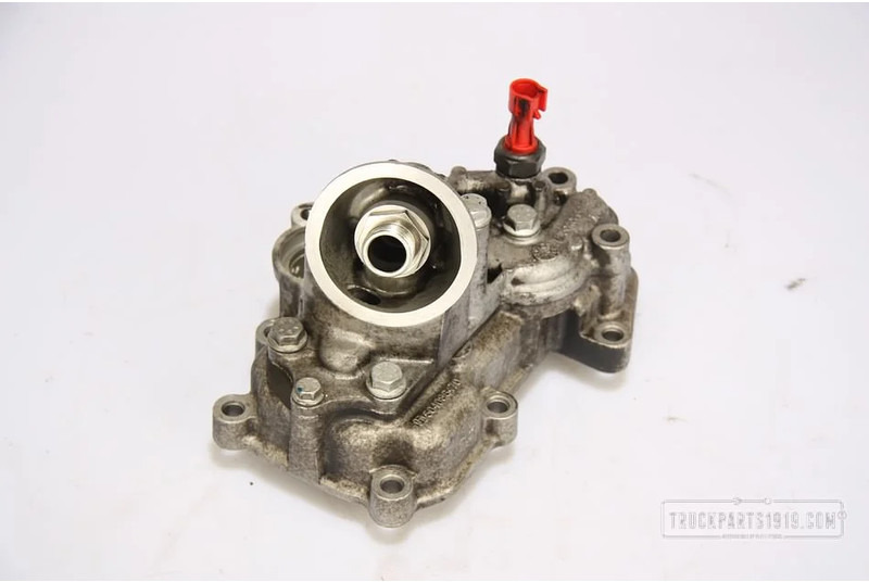 Iveco Engines & Parts Oliekoeler Iveco - Ölkühler für LKW: das Bild 2 Iveco Engines & Parts Oliekoeler Iveco - Ölkühler für LKW: das Bild 2