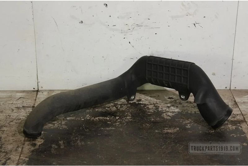 Renault Body & Chassis Parts Luchtpijp inlaat RENAULT D - Luftansaugsystem für LKW: das Bild 1 Renault Body & Chassis Parts Luchtpijp inlaat RENAULT D - Luftansaugsystem für LKW: das Bild 1