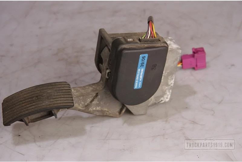 VDO Electrical System Gaspedaal MAN - Pedal für LKW: das Bild 1 VDO Electrical System Gaspedaal MAN - Pedal für LKW: das Bild 1