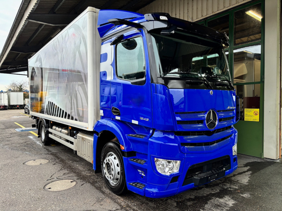 MERCEDES Actros 1843 - Koffer LKW: das Bild 1 MERCEDES Actros 1843 - Koffer LKW: das Bild 1