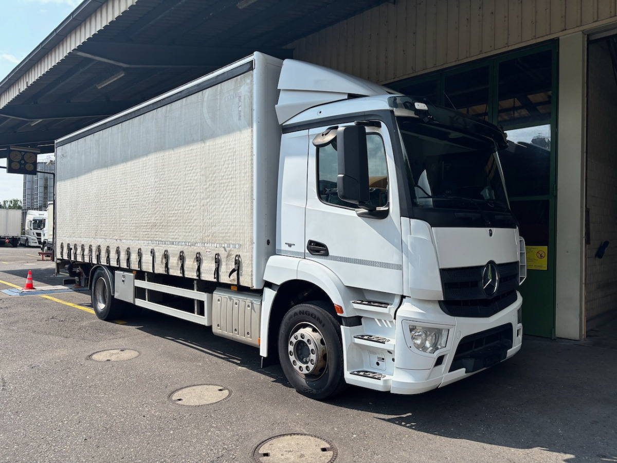 MERCEDES Antos 1824 - Koffer LKW: das Bild 1 MERCEDES Antos 1824 - Koffer LKW: das Bild 1