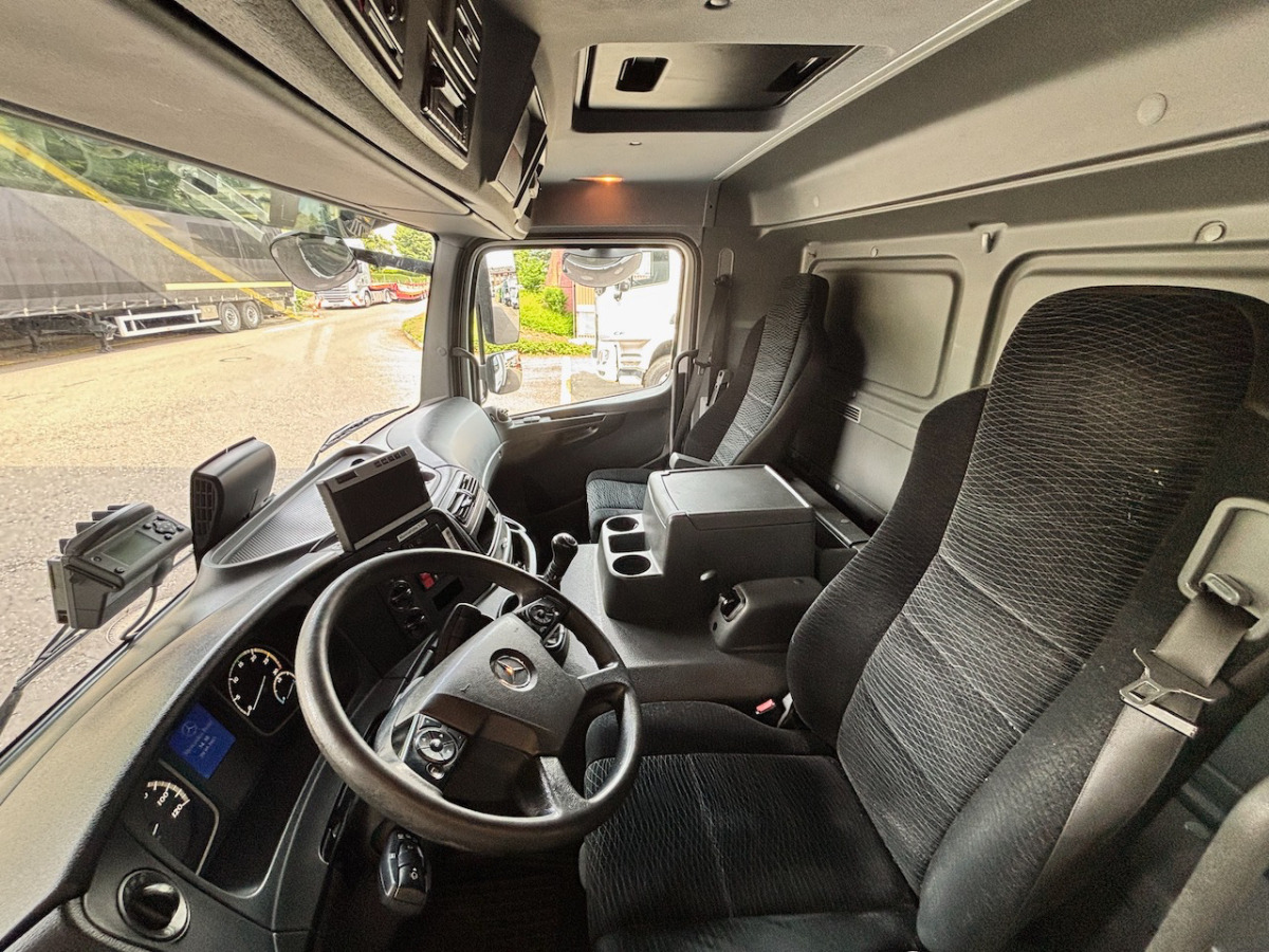 MERCEDES Atego 1530 - Koffer LKW: das Bild 4 MERCEDES Atego 1530 - Koffer LKW: das Bild 4
