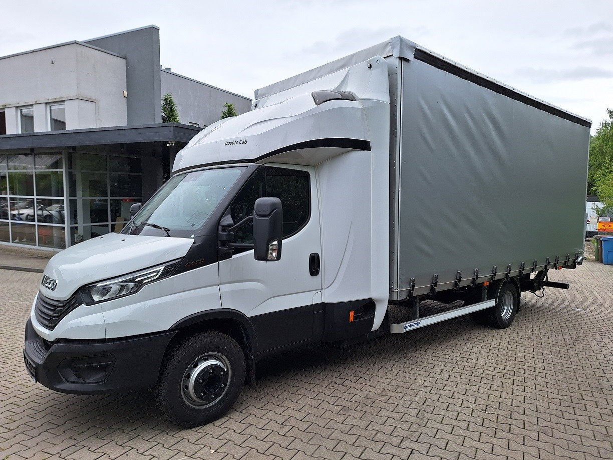 Iveco Daily 70C18A8 Backsleeper BÄR - Planen Transporter: das Bild 1 Iveco Daily 70C18A8 Backsleeper BÄR - Planen Transporter: das Bild 1