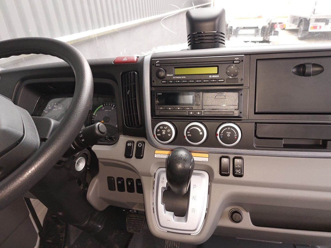 Isotherm LKW neu kaufen Mitsubishi Canter FUSO 70C18 Isotherm Koffer: das Bild 5 Isotherm LKW neu kaufen Mitsubishi Canter FUSO 70C18 Isotherm Koffer: das Bild 5