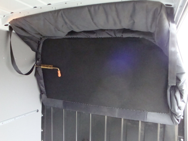 Renault Master 170 L3H2 KLAPPBETT - Kastenwagen: das Bild 3 Renault Master 170 L3H2 KLAPPBETT - Kastenwagen: das Bild 3