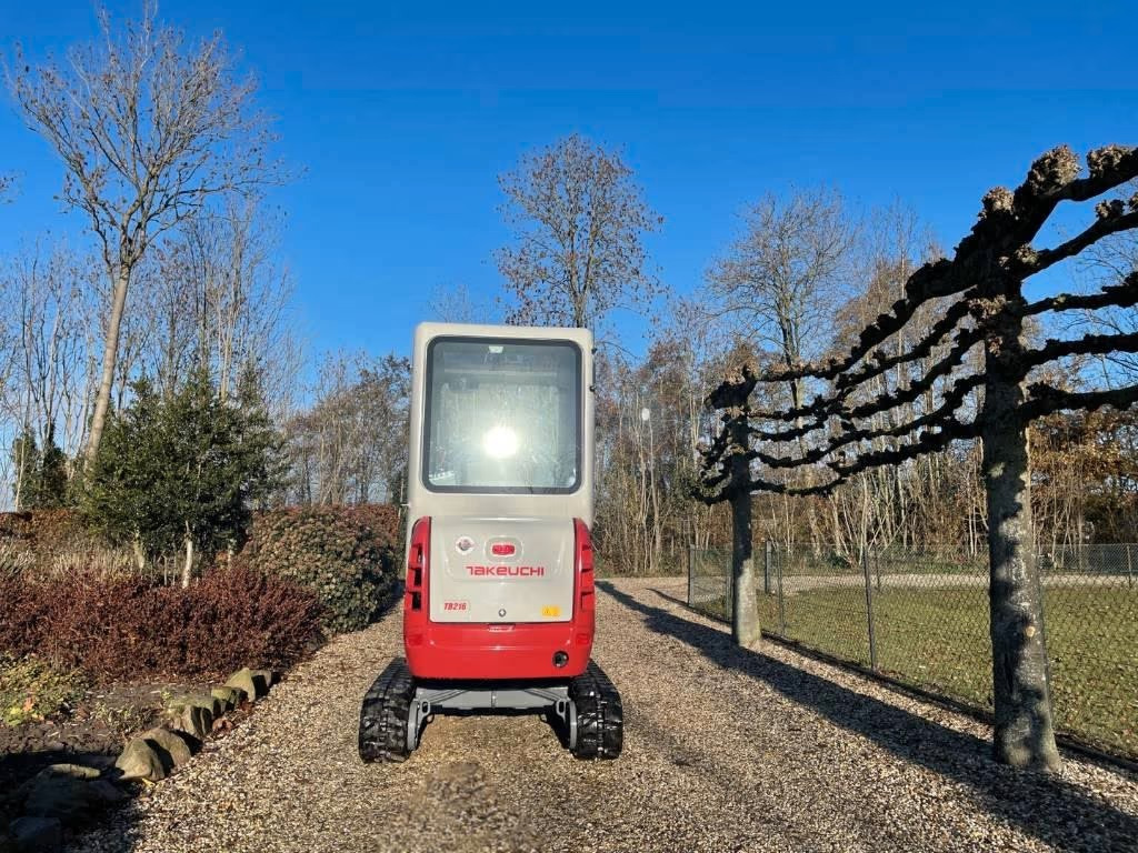 TAKEUCHI TB216 - Minibagger: das Bild 5 TAKEUCHI TB216 - Minibagger: das Bild 5