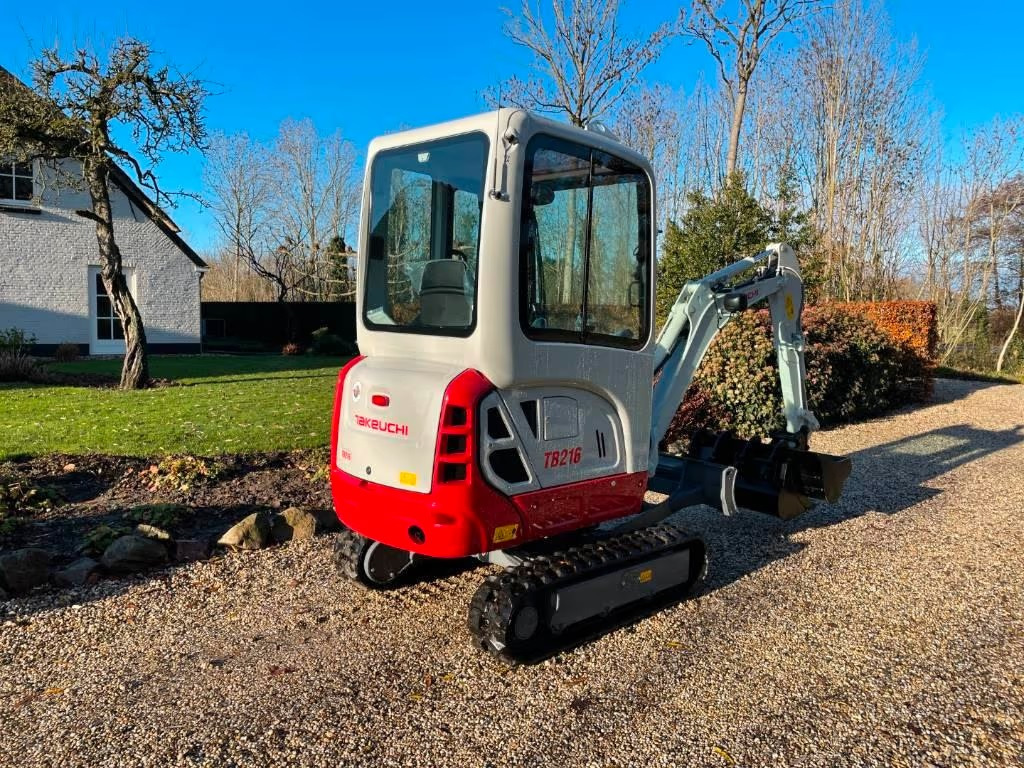 TAKEUCHI TB216 - Minibagger: das Bild 2 TAKEUCHI TB216 - Minibagger: das Bild 2