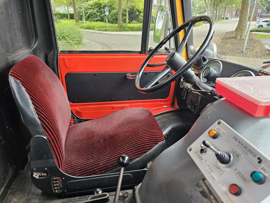 Autokran Unimog 406/U9000 4x4: das Bild 16