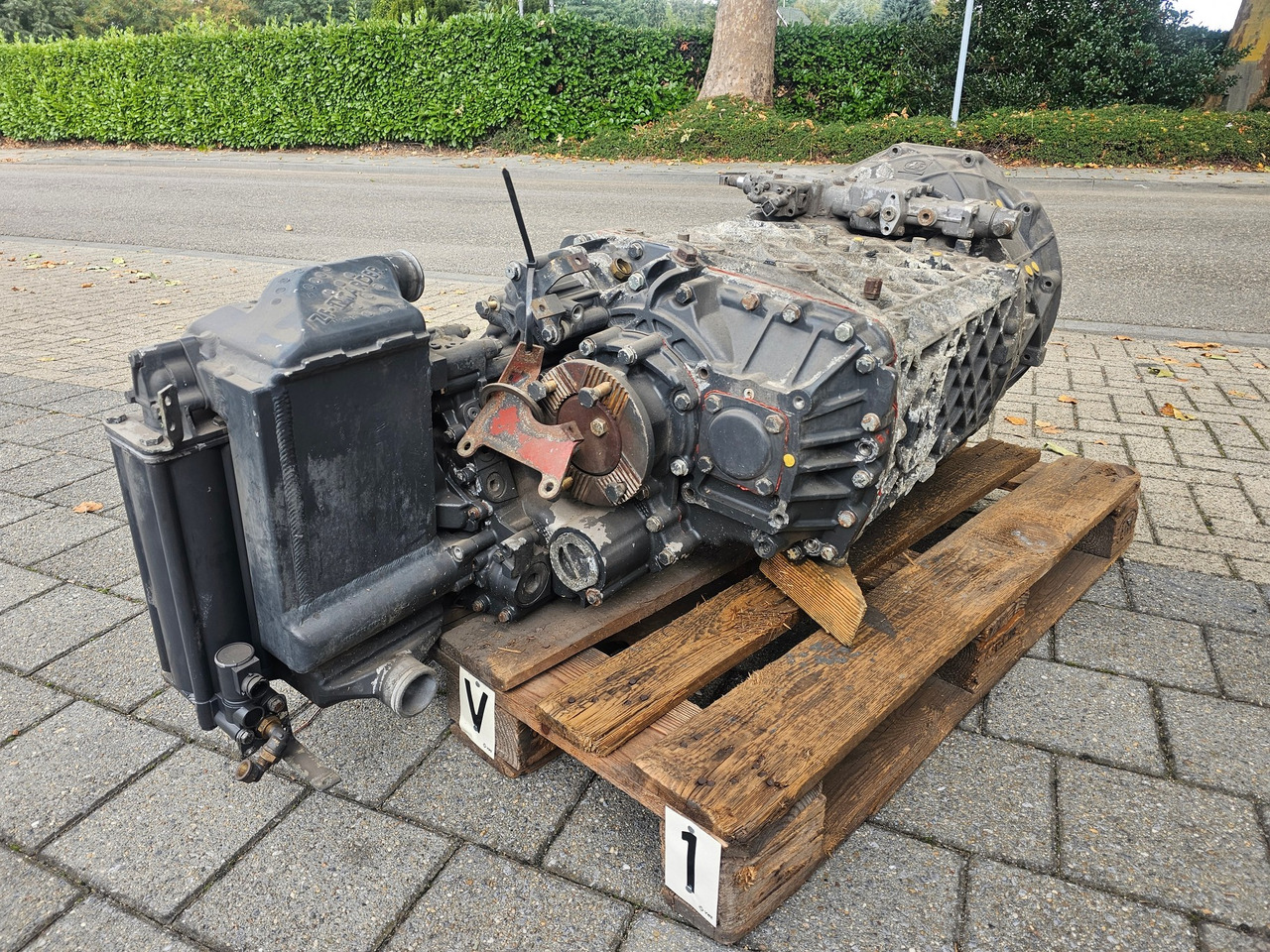 ZF 16 S 2221 TD - Getriebe für LKW: das Bild 1 ZF 16 S 2221 TD - Getriebe für LKW: das Bild 1