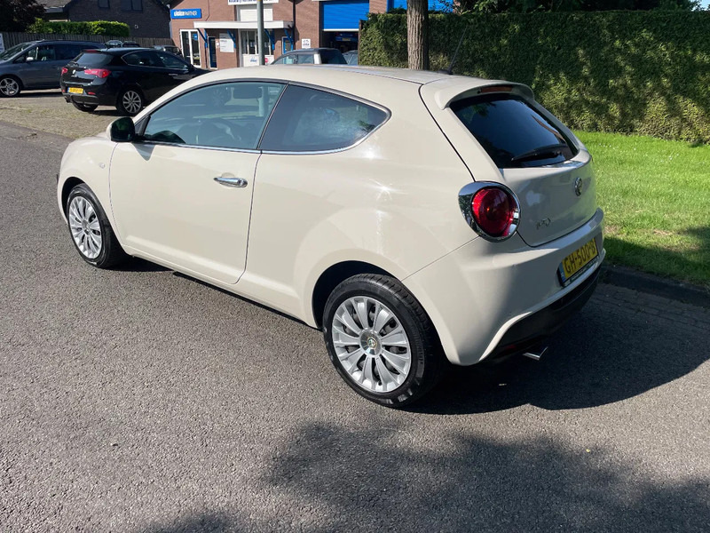 Alfa Romeo MiTo ALFA MITO Diesel MEGA MOOI - Schrägheck: das Bild 3 Alfa Romeo MiTo ALFA MITO Diesel MEGA MOOI - Schrägheck: das Bild 3