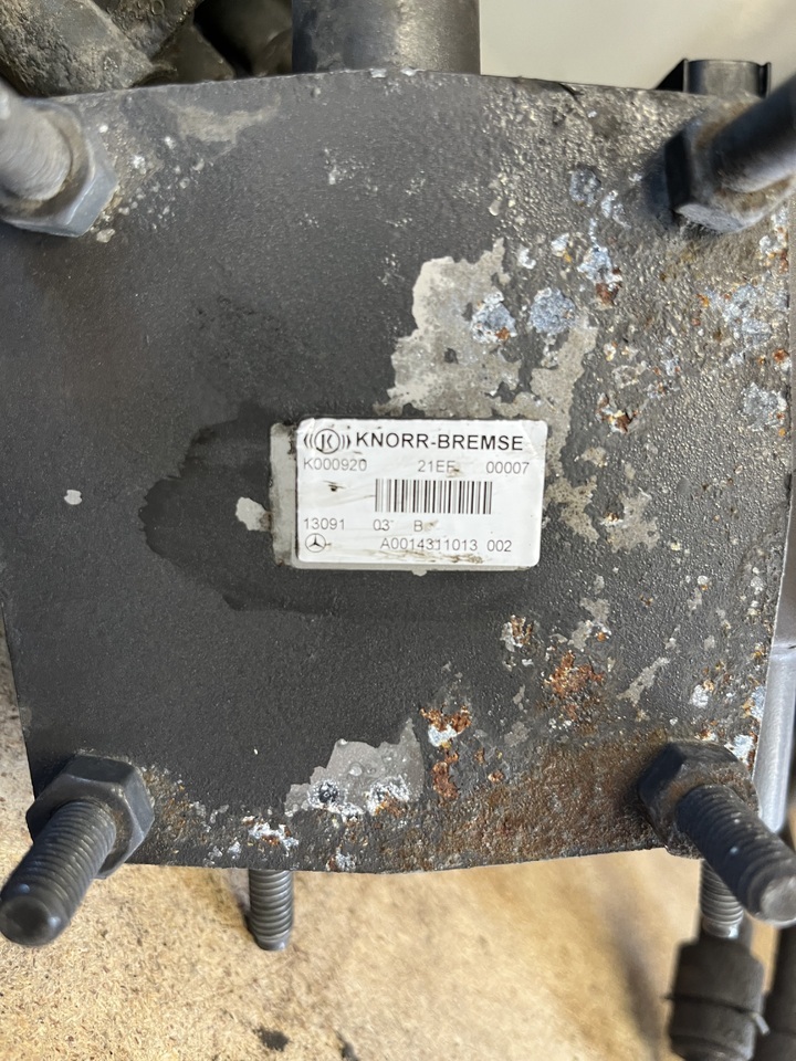 BRAKE VALVES FOR ACTROS MP2-MP3-MP4 - Bremsteile für LKW: das Bild 1 BRAKE VALVES FOR ACTROS MP2-MP3-MP4 - Bremsteile für LKW: das Bild 1