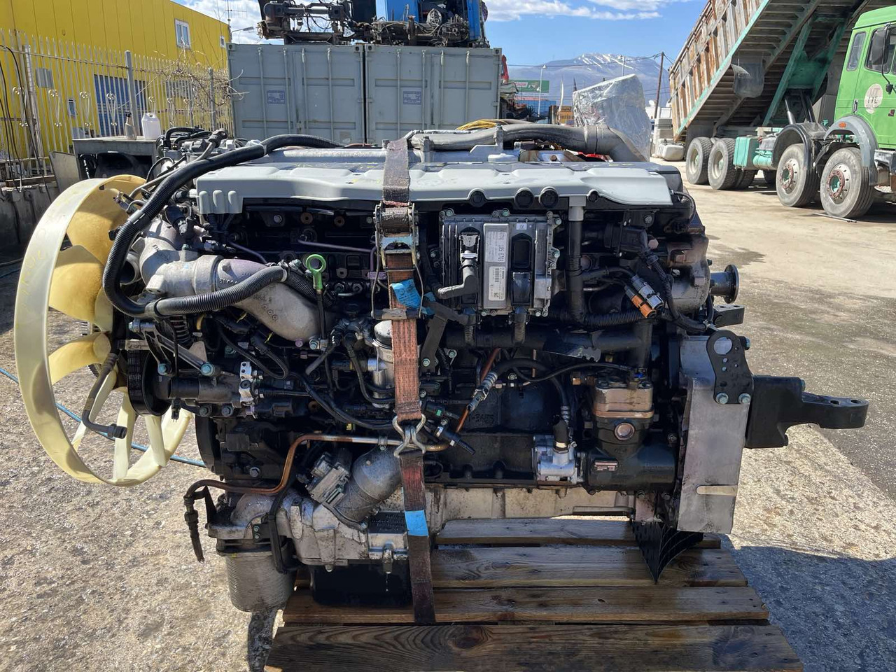 ENGINE MAN EURO 6 D2066LF68-LF61 FOR SPARE PARTS - Motor und Teile für LKW: das Bild 2 ENGINE MAN EURO 6 D2066LF68-LF61 FOR SPARE PARTS - Motor und Teile für LKW: das Bild 2