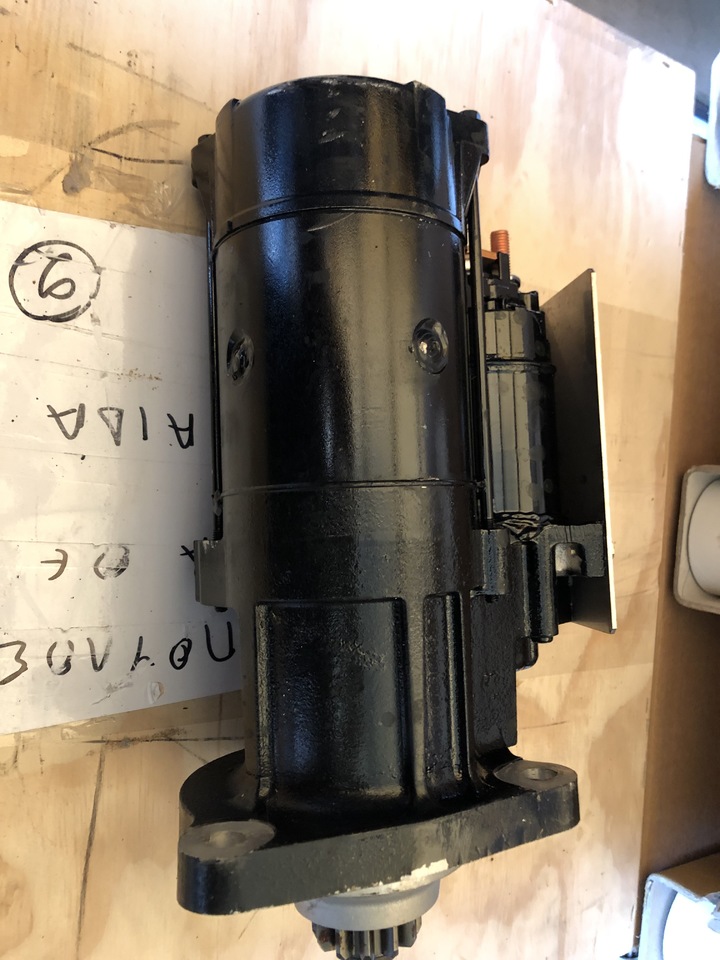 MAN STARTING MOTOR 24V MITSUBISHI - Anlasser für LKW: das Bild 2 MAN STARTING MOTOR 24V MITSUBISHI - Anlasser für LKW: das Bild 2
