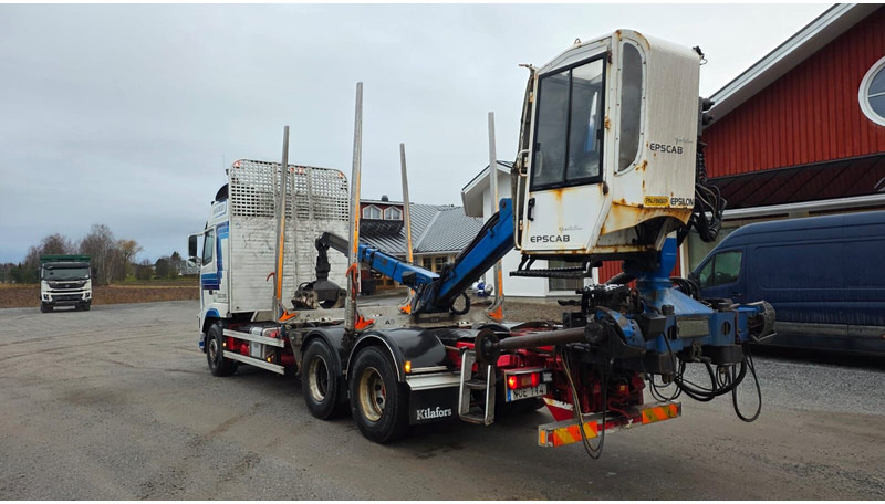 Volvo FH540 - Holztransporter, Autokran: das Bild 4 Volvo FH540 - Holztransporter, Autokran: das Bild 4