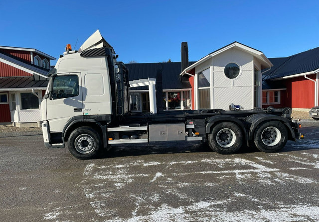 Volvo FM460 6X4 KOUKKUAUTO - Abrollkipper: das Bild 5 Volvo FM460 6X4 KOUKKUAUTO - Abrollkipper: das Bild 5