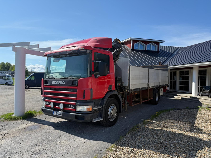 Volvo Scania P94 - Pritsche LKW, Autokran: das Bild 1 Volvo Scania P94 - Pritsche LKW, Autokran: das Bild 1
