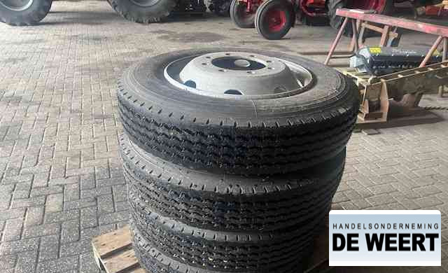 Michelin 9R22.5 , 9 R 22.5 - Felgen und Reifen für Landmaschine: das Bild 4 Michelin 9R22.5 , 9 R 22.5 - Felgen und Reifen für Landmaschine: das Bild 4