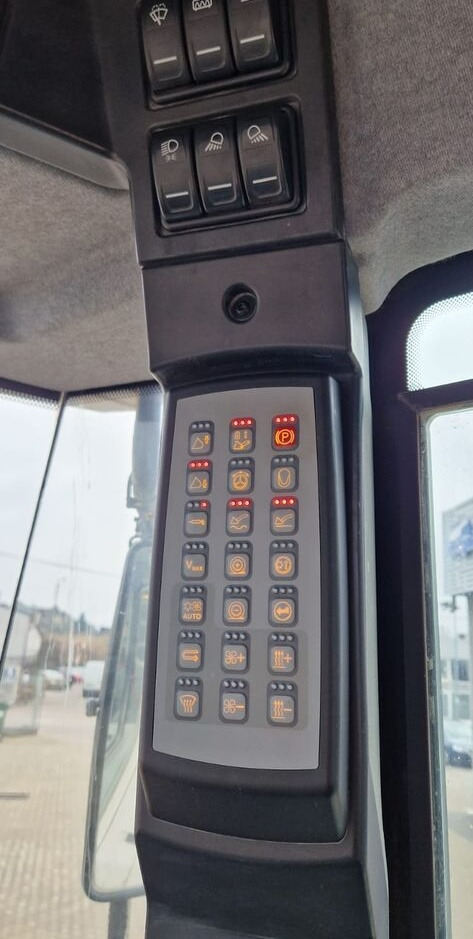 Radlader Liebherr L 576 XPower: das Bild 10