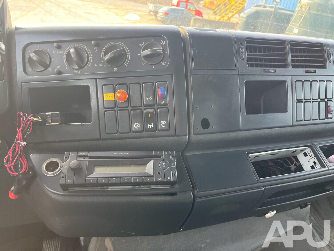 MAN TGA 26.480 - Pritsche LKW, Autokran: das Bild 3 MAN TGA 26.480 - Pritsche LKW, Autokran: das Bild 3