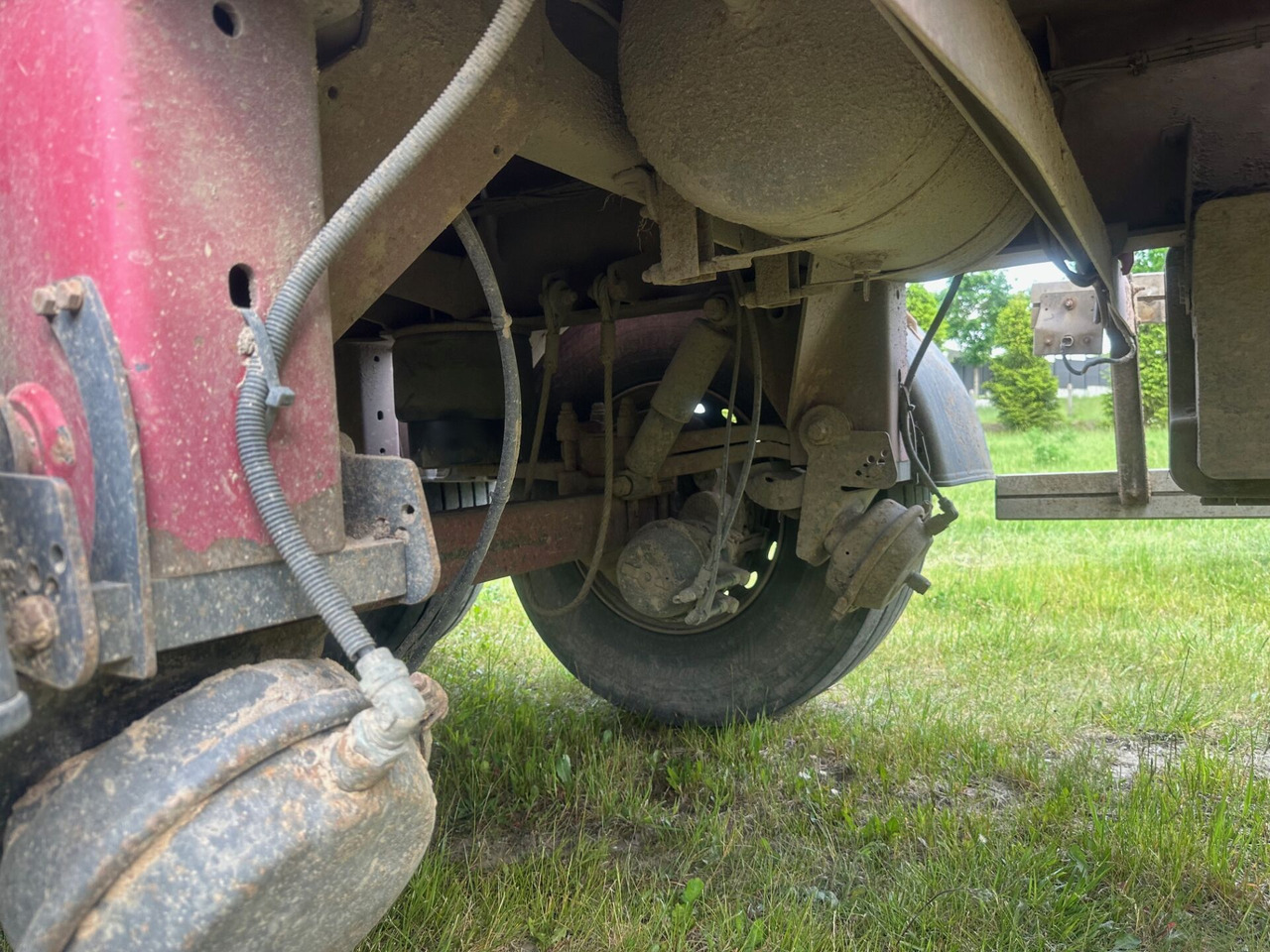 Holzanhänger MHS przyczepa do przewozu drewna: das Bild 18