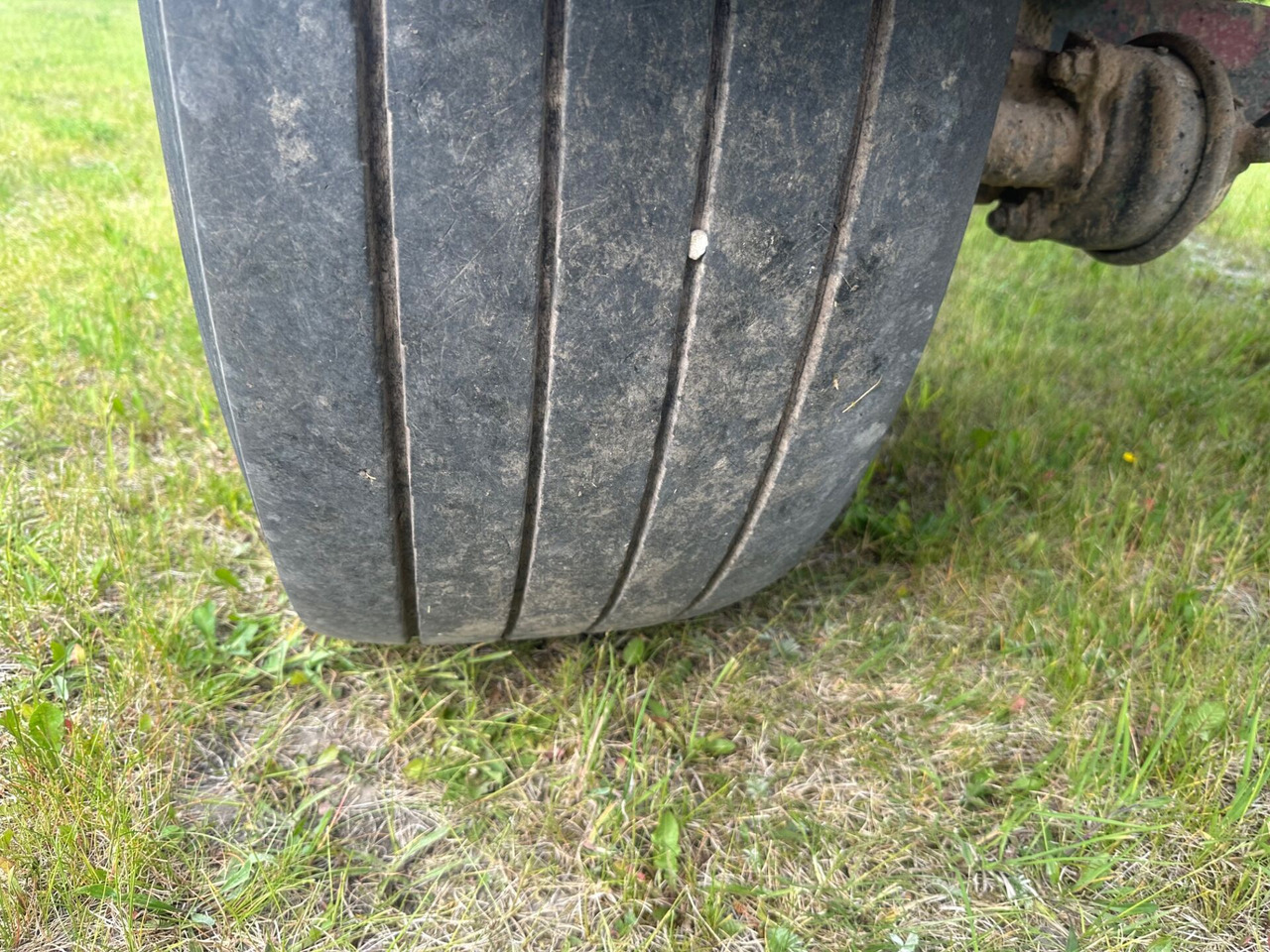 Holzanhänger MHS przyczepa do przewozu drewna: das Bild 14