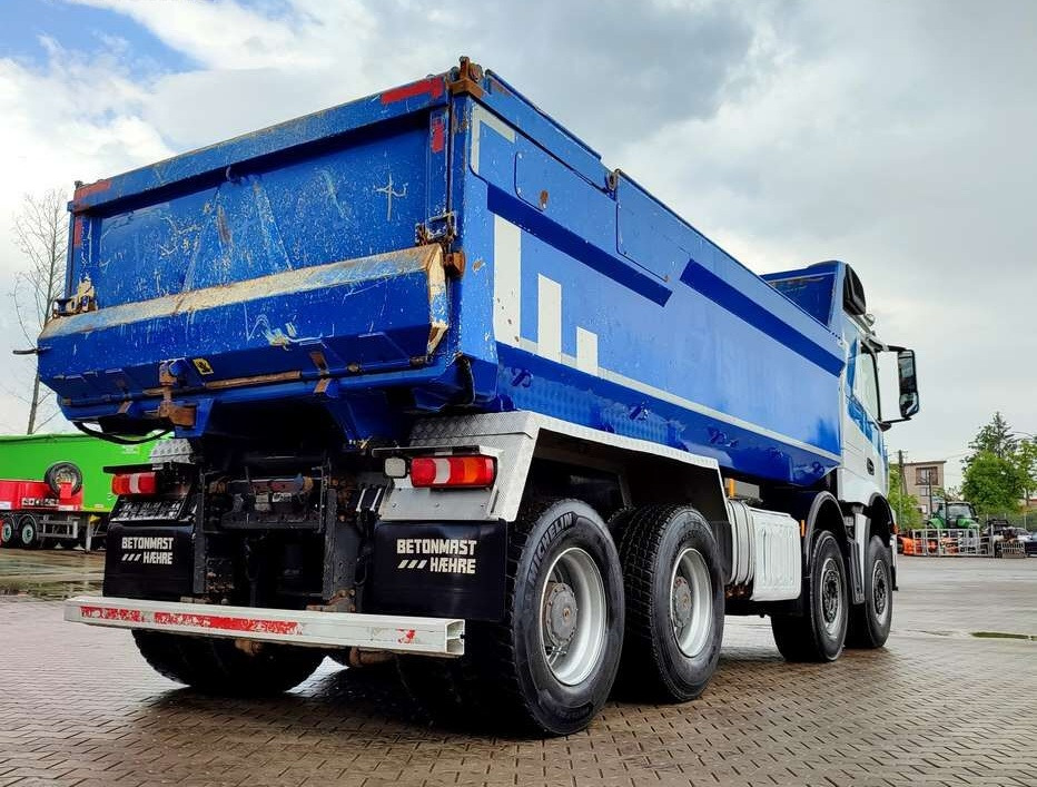 Mercedes-Benz Arocs 4151 - Kipper: das Bild 4 Mercedes-Benz Arocs 4151 - Kipper: das Bild 4