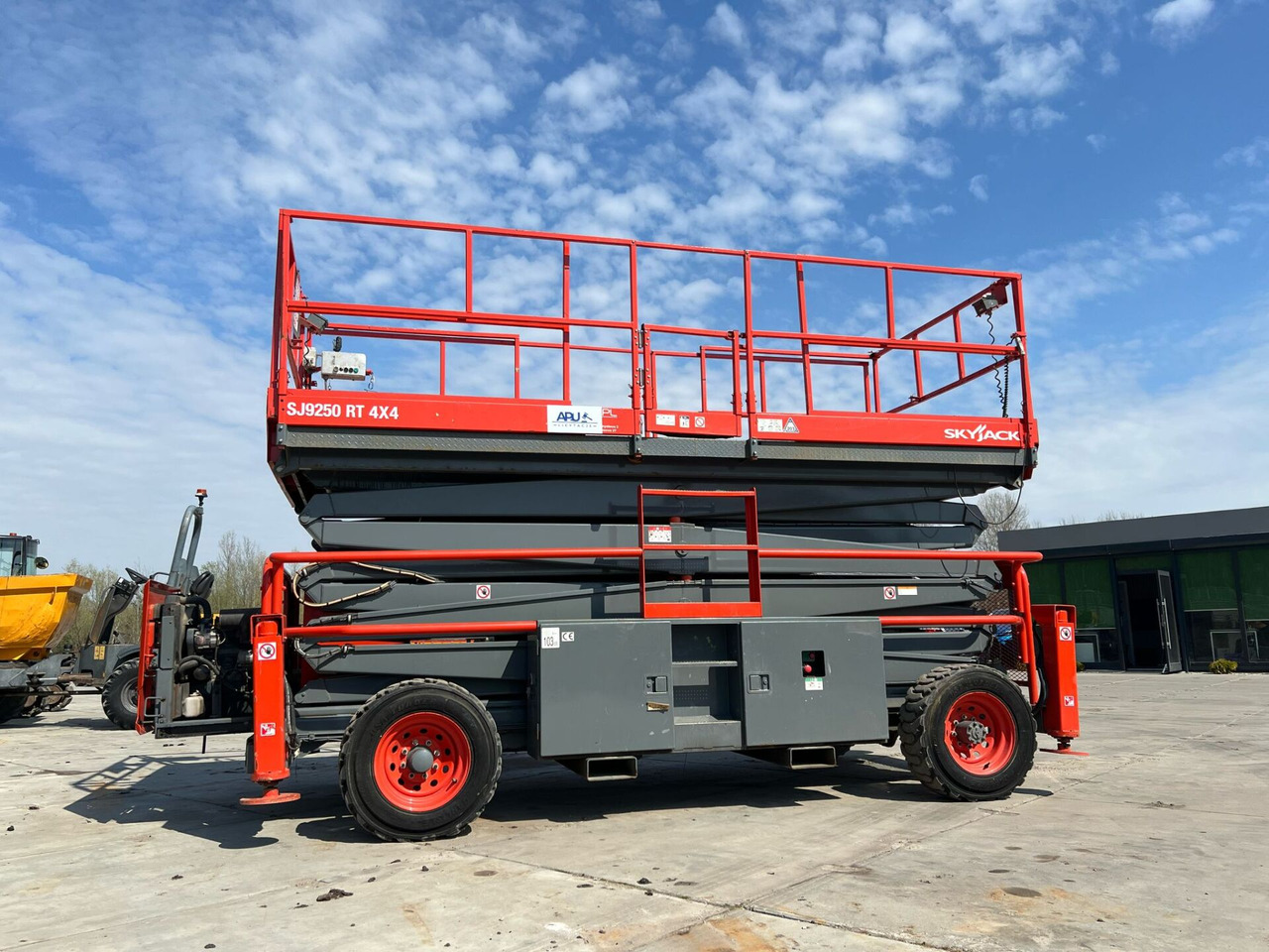 SKYJACK SJ 9250 4×4 - Scherenbühne: das Bild 4 SKYJACK SJ 9250 4×4 - Scherenbühne: das Bild 4