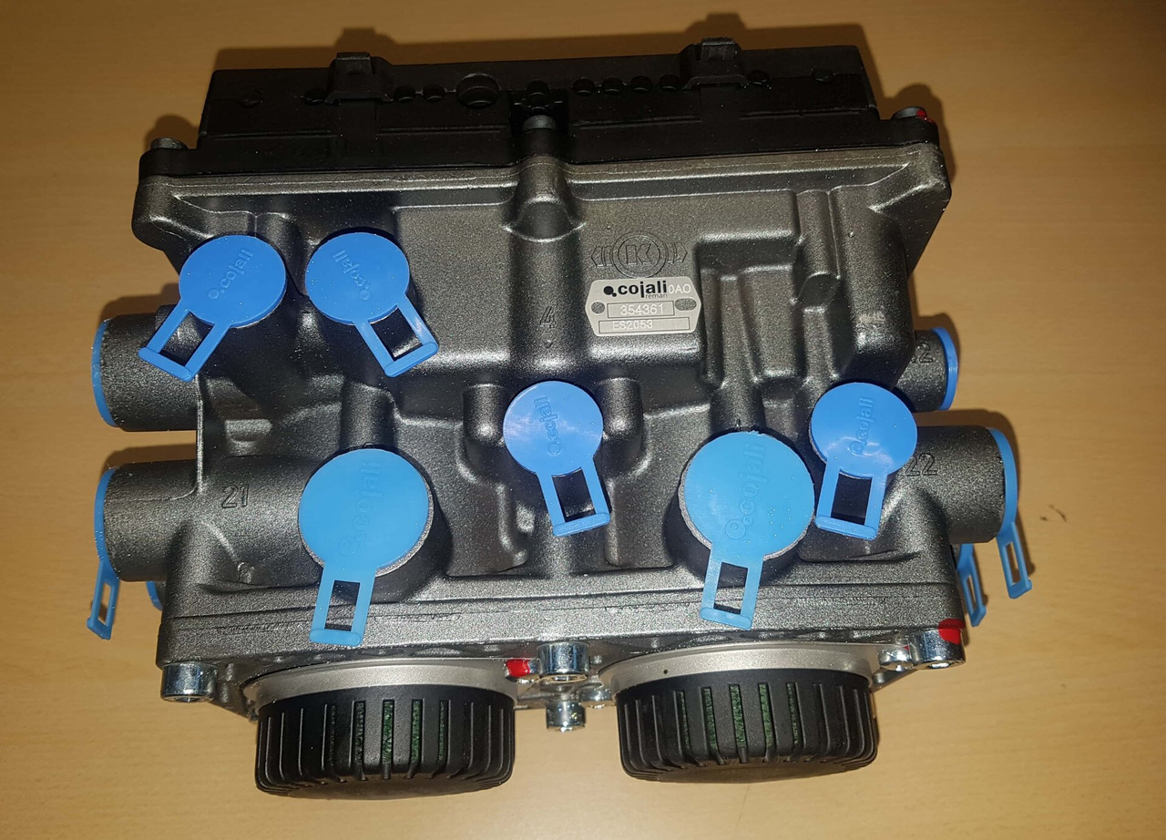 Opleggerklep ES 2053 knorr + €200 statie - Bremsventil für LKW: das Bild 2 Opleggerklep ES 2053 knorr + €200 statie - Bremsventil für LKW: das Bild 2
