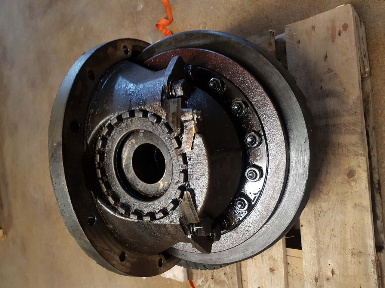 RS1356SV VOLVO DIFFERENTIAL RS/RSS1356SV EV91 RATIO 2.79 - Differenzial Getriebe für LKW: das Bild 3 RS1356SV VOLVO DIFFERENTIAL RS/RSS1356SV EV91 RATIO 2.79 - Differenzial Getriebe für LKW: das Bild 3