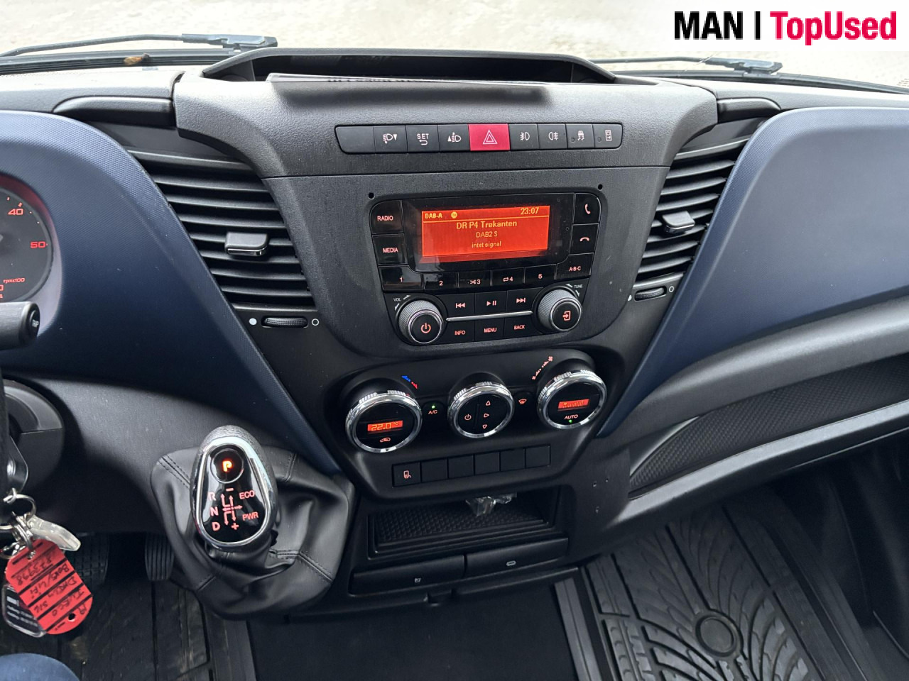 Koffer Transporter IVECO 35S16: das Bild 13 Koffer Transporter IVECO 35S16: das Bild 13