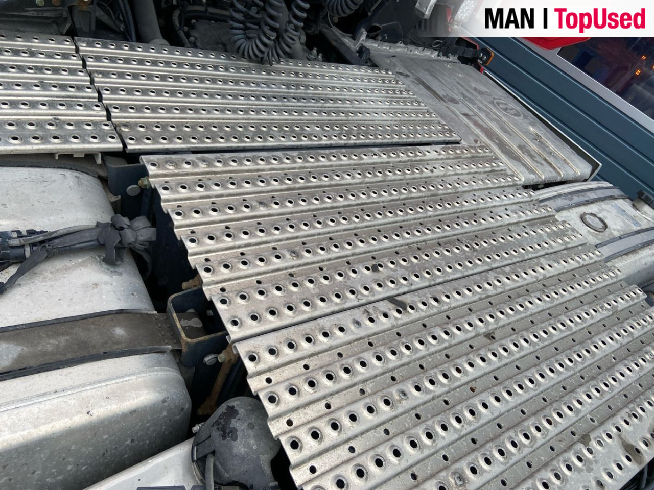 MAN TGX 26.470 6x2/2 BL SA "Retarder / 700 l Tank" - Sattelzugmaschine: das Bild 4 MAN TGX 26.470 6x2/2 BL SA "Retarder / 700 l Tank" - Sattelzugmaschine: das Bild 4