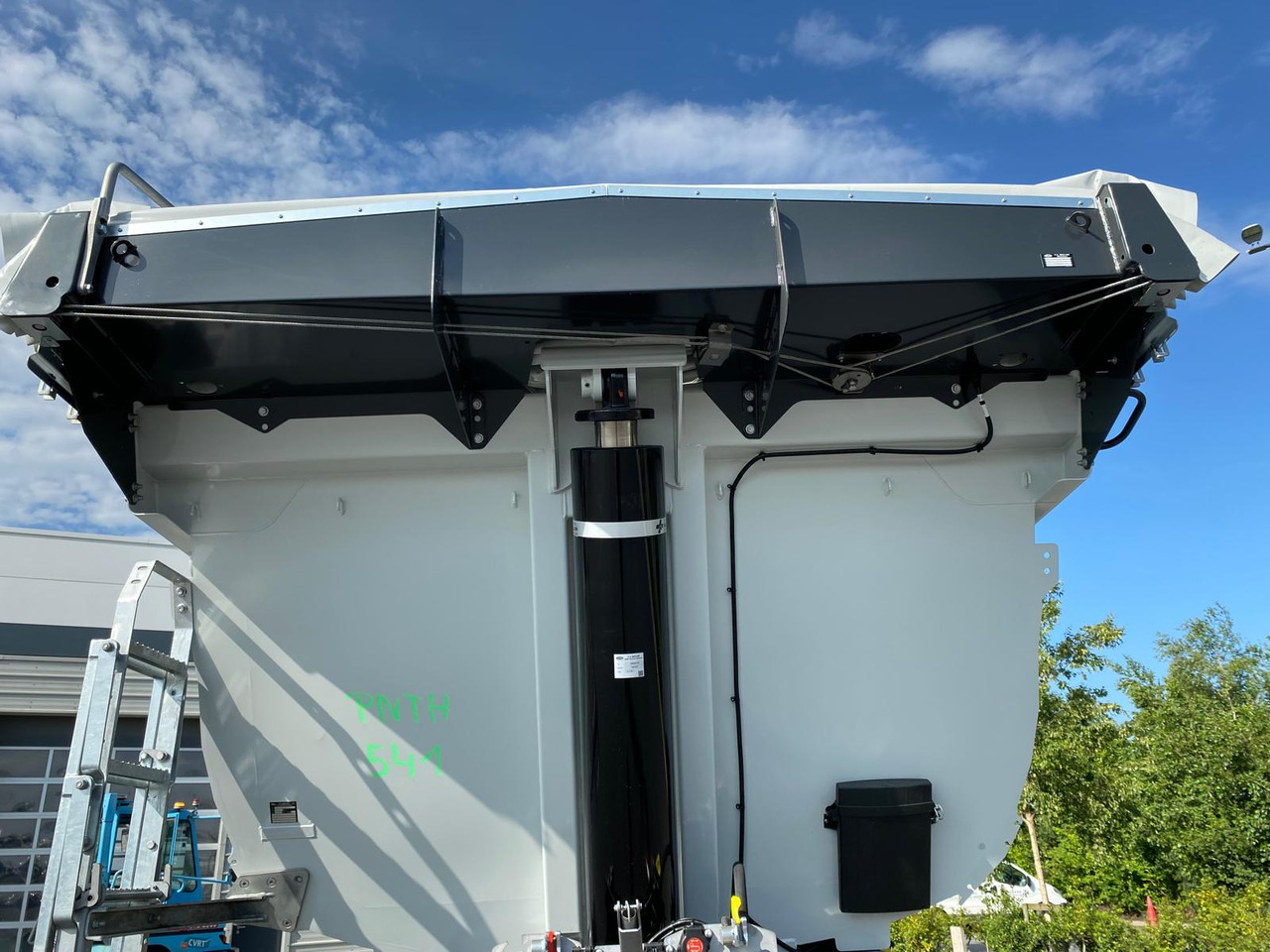 Kipper Auflieger Meiller – Long Wheel Base Tipping Trailer: das Bild 8 Kipper Auflieger Meiller – Long Wheel Base Tipping Trailer: das Bild 8