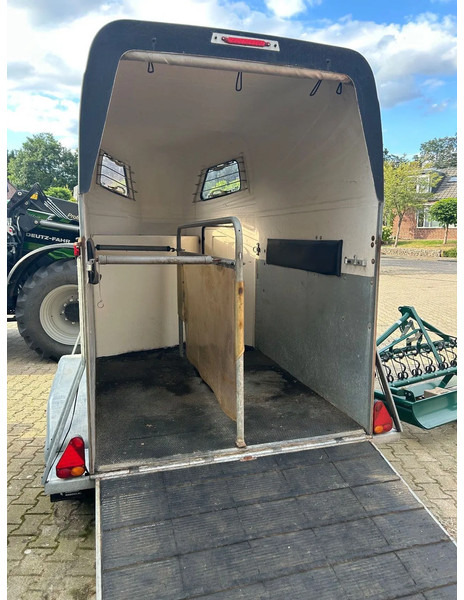Hotrarijs Hotra E-force 2-Paards polyester trailer - Pferdeanhänger: das Bild 5 Hotrarijs Hotra E-force 2-Paards polyester trailer - Pferdeanhänger: das Bild 5