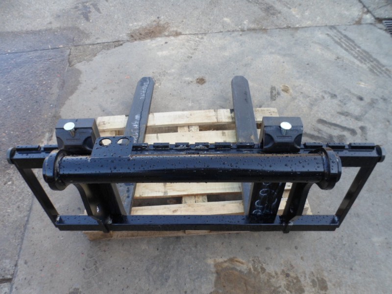Manitou Lepelset / vorkenbord - Gabel für Landmaschine: das Bild 1 Manitou Lepelset / vorkenbord - Gabel für Landmaschine: das Bild 1