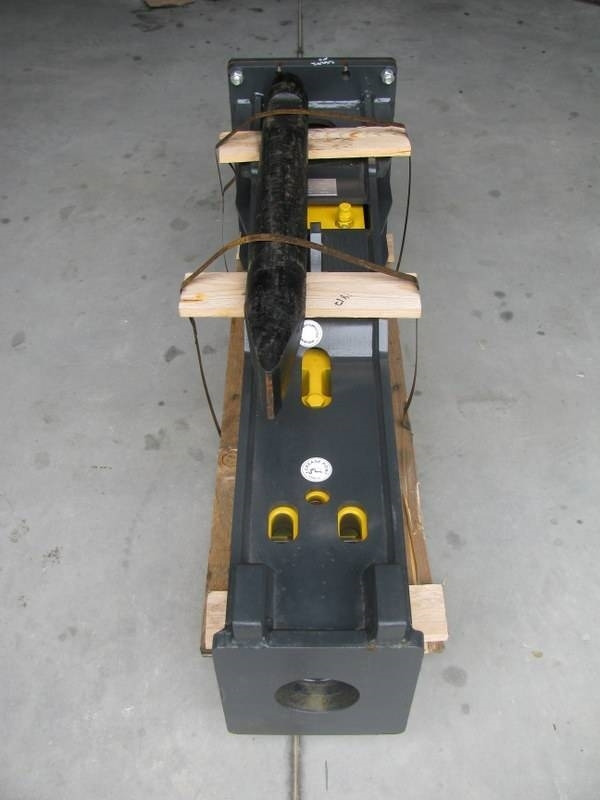 Mustang HM1302 NOVO teža 800kg - Hydraulikhammer für Baumaschine: das Bild 4 Mustang HM1302 NOVO teža 800kg - Hydraulikhammer für Baumaschine: das Bild 4
