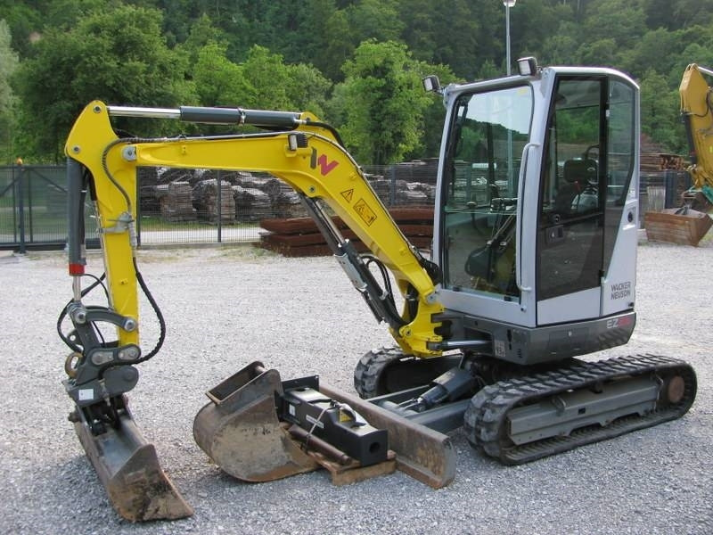 Wacker Neuson EZ26 2 žlici + NOVO kladivo - Minibagger: das Bild 1 Wacker Neuson EZ26 2 žlici + NOVO kladivo - Minibagger: das Bild 1