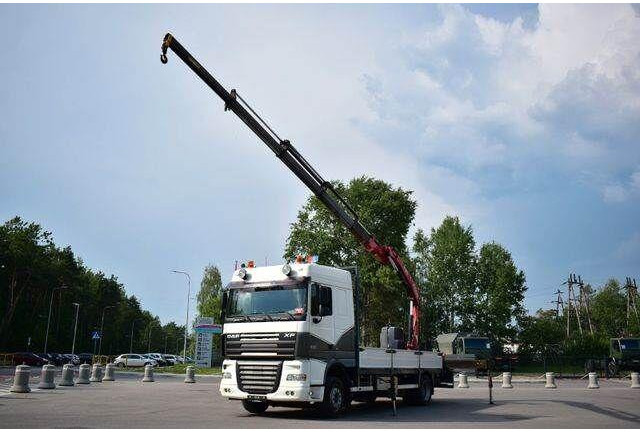 DAF XF 105.410 - Pritsche LKW, Autokran: das Bild 4 DAF XF 105.410 - Pritsche LKW, Autokran: das Bild 4