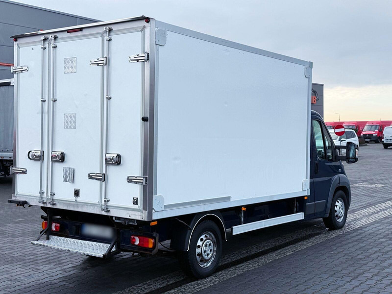 Fiat Ducato Kontener Chłodnia/Mroźnia/Izoterma + 230 V Salon PL - Kühltransporter: das Bild 4 Fiat Ducato Kontener Chłodnia/Mroźnia/Izoterma + 230 V Salon PL - Kühltransporter: das Bild 4