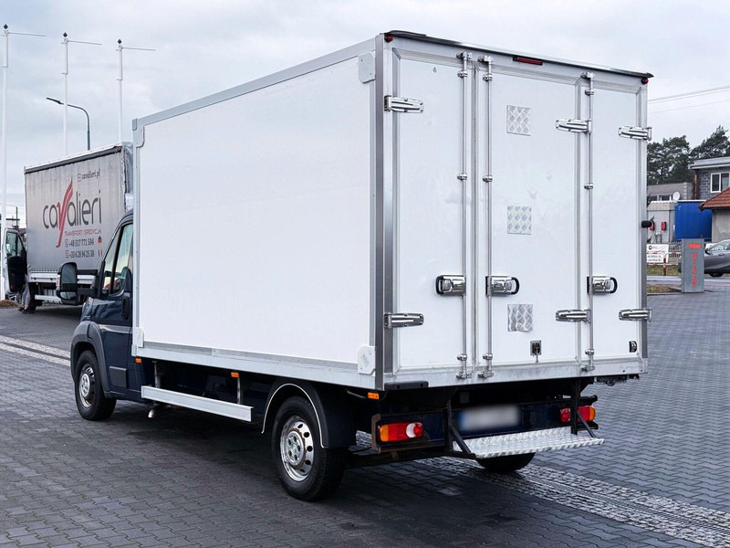 Fiat Ducato Kontener Chłodnia/Mroźnia/Izoterma + 230 V Salon PL - Kühltransporter: das Bild 3 Fiat Ducato Kontener Chłodnia/Mroźnia/Izoterma + 230 V Salon PL - Kühltransporter: das Bild 3