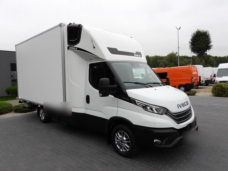 Iveco DAILY 35S18 KONTENER HI-MATIC WINDA 8 PALET TEMPOMAT NAWIGACJA L - Koffer Transporter: das Bild 4 Iveco DAILY 35S18 KONTENER HI-MATIC WINDA 8 PALET TEMPOMAT NAWIGACJA L - Koffer Transporter: das Bild 4