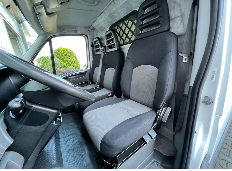 Koffer Transporter Iveco Daily 35C13 Blaszak L4H3 Long Maxi Max SALON PL: das Bild 10 Koffer Transporter Iveco Daily 35C13 Blaszak L4H3 Long Maxi Max SALON PL: das Bild 10