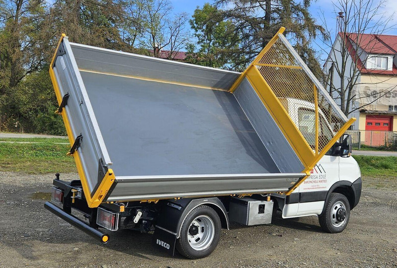 Iveco Daily 35c-15 3 way tipper - Kipper Transporter: das Bild 5 Iveco Daily 35c-15 3 way tipper - Kipper Transporter: das Bild 5
